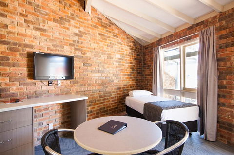 Leisure Inn Hotel Rockingham - Accommodation ACT 31
