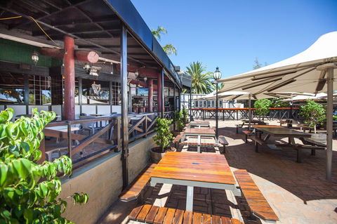 Leisure Inn Hotel Rockingham - Accommodation ACT 17