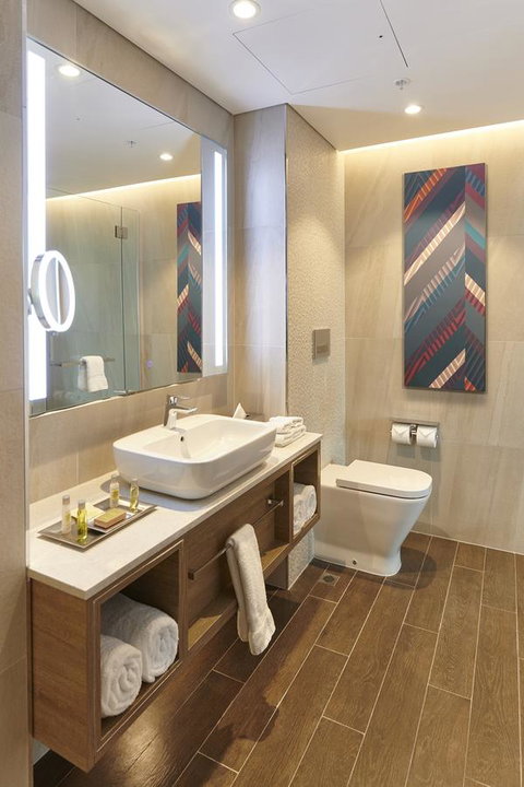 Doubletree By Hilton Perth Northbridge - Accommodation ACT 13