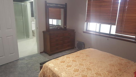 Whitlock Stays - Accommodation ACT 14