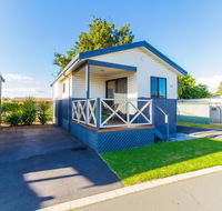 Riverside Cabin Park - Accommodation ACT