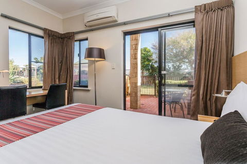 Country Comfort Perth - Accommodation ACT 30