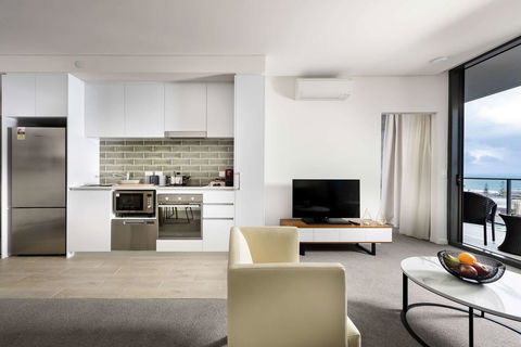 Ramada By Wyndham VetroBlu Scarborough Beach - Accommodation ACT 17