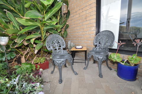 Beachfront Apartments - Accommodation ACT 4