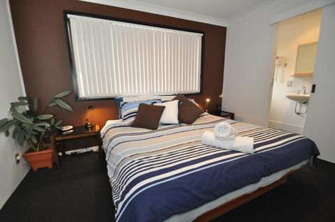 Beachfront Apartments - Accommodation ACT 8