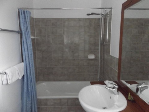 Ben Chifley Motor Inn - Accommodation ACT 12