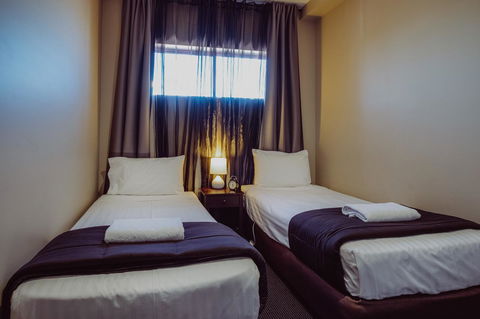 Crossroads Hotel - Accommodation ACT 8