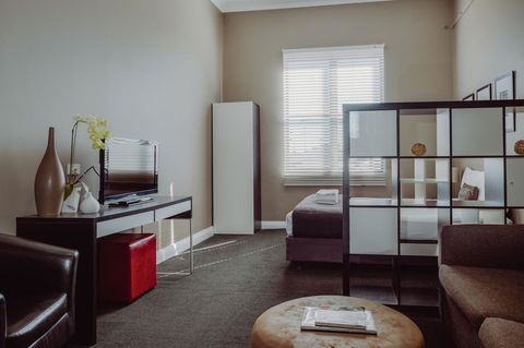 Crossroads Hotel - Accommodation ACT 14