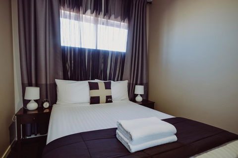 Crossroads Hotel - Accommodation ACT 6
