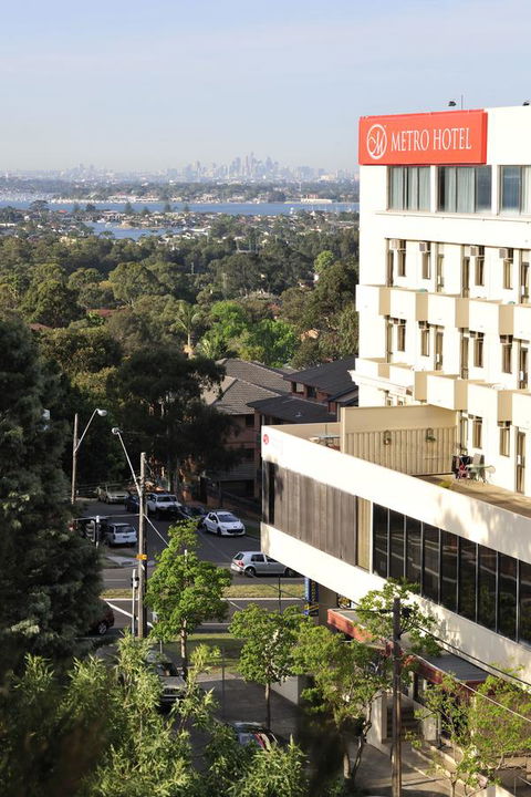 Metro Hotel Miranda - Accommodation ACT 20