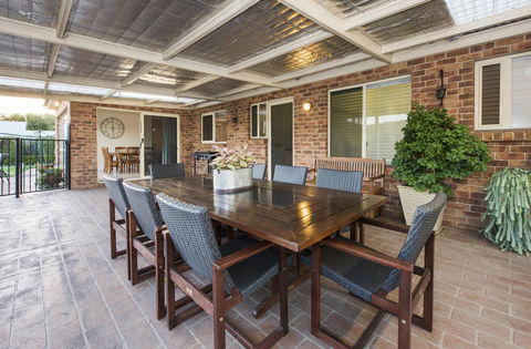 Colonial Court Villas - Accommodation ACT 5