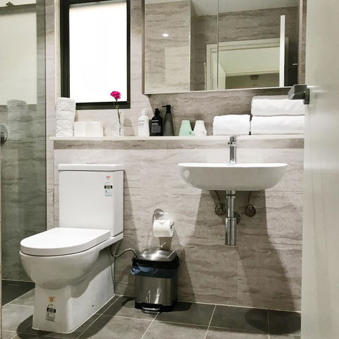 Modern & Cosy 2-Bedroom Apartment Hornsby - Accommodation ACT 12
