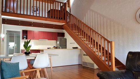 Great Escape Lofts - Accommodation ACT 15