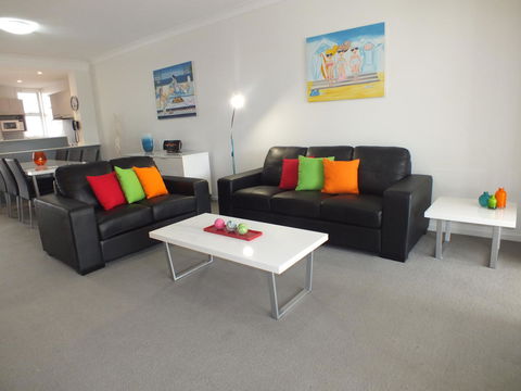 Pacific Marina Apartments - Accommodation ACT 4