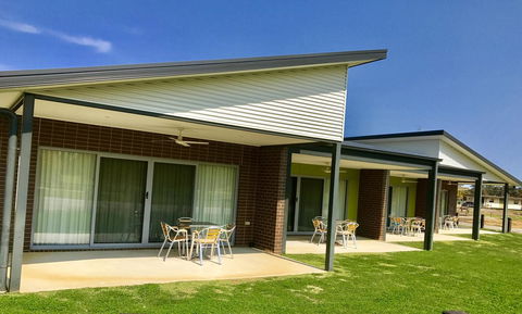 Comfort Suites Clubarham Golf Resort - Accommodation ACT 12