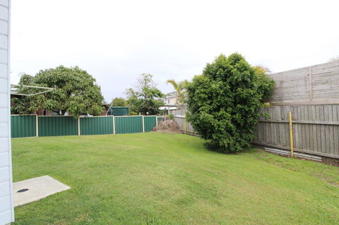 Anglesea, 17 Hodgson Street - Accommodation ACT 12