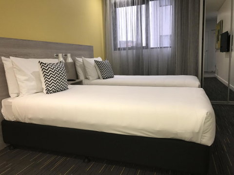 Value Suites Green Square - Accommodation ACT 33