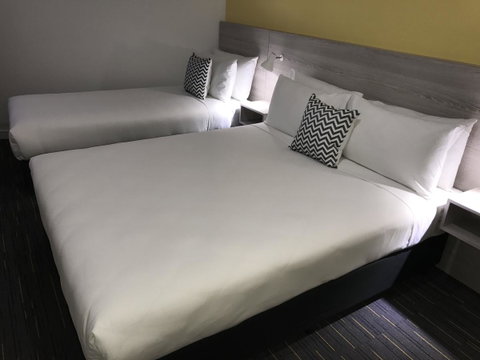 Value Suites Green Square - Accommodation ACT 15