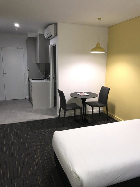 Value Suites Green Square - Accommodation ACT 16