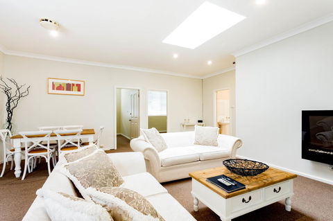 Bundanoon Country Inn Motel - Accommodation ACT 33