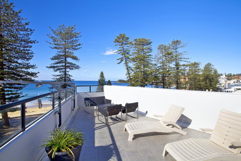 Manly Paradise Motel & Apartments - Accommodation ACT 17