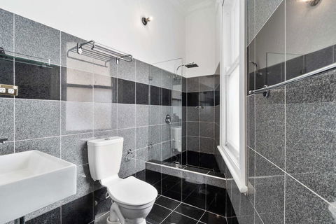 Hotel Harry, Ascend Hotel Collection - Accommodation ACT 23
