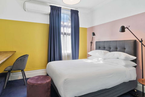 Hotel Harry, Ascend Hotel Collection - Accommodation ACT 13