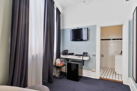 Hotel Harry, Ascend Hotel Collection - Accommodation ACT 29