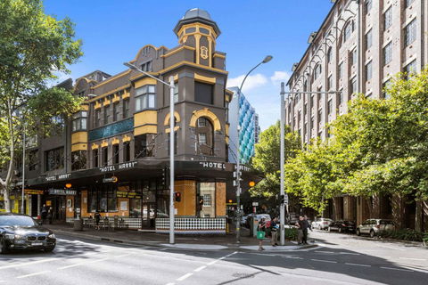Hotel Harry, Ascend Hotel Collection - Accommodation ACT 7