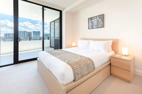 Two Bedders Apartment With Stunning Water View - Accommodation ACT 2