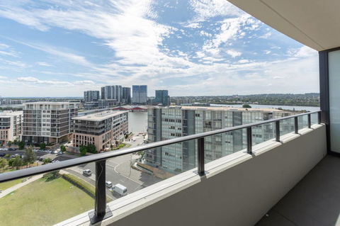 Two Bedders Apartment With Stunning Water View - Accommodation ACT 0