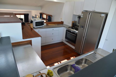 The Boat House - Accommodation ACT 14