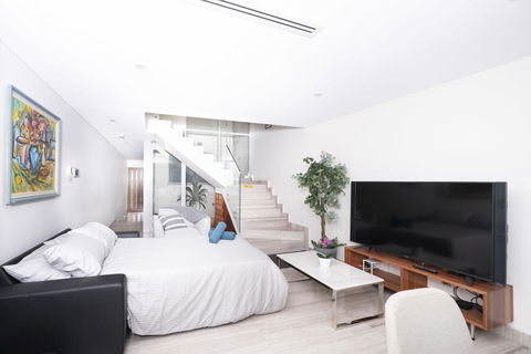 Luxury Villa Darlington - Vine - Accommodation ACT 43