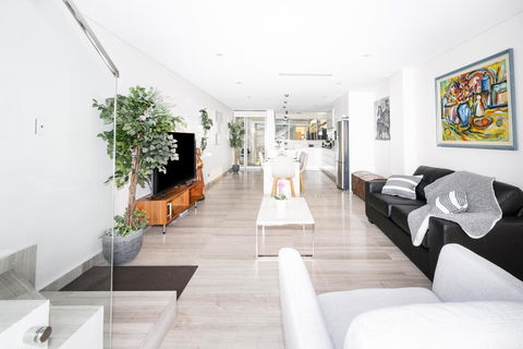 Luxury Villa Darlington - Vine - Accommodation ACT 1