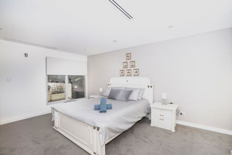 Luxury Villa Darlington - Vine - Accommodation ACT 23