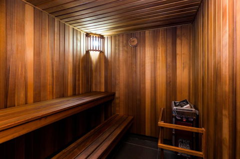 Nobbs Â· Executive 2 Storey Sydney Apartment With Pool - Accommodation ACT 14