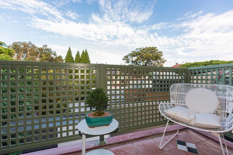 Nobbs Â· Executive 2 Storey Sydney Apartment With Pool - Accommodation ACT 15