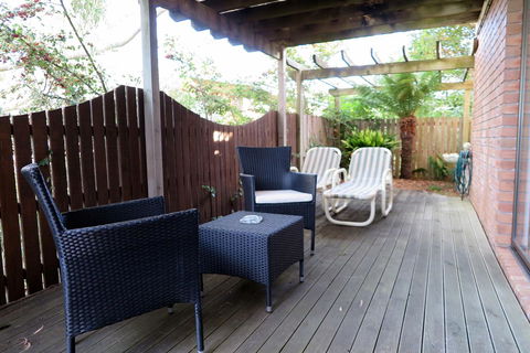 Summerhill Motor Inn - Accommodation ACT 39