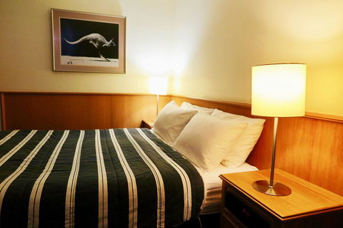 Summerhill Motor Inn - Accommodation ACT 5
