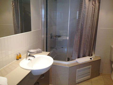 BASE Holidays - Ettalong Beach Premium Apartments - Accommodation ACT 39