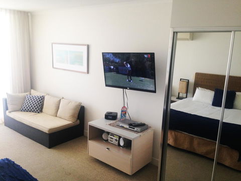 BASE Holidays - Ettalong Beach Premium Apartments - Accommodation ACT 32