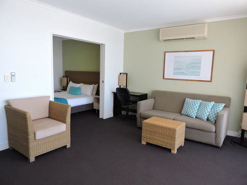 BASE Holidays - Ettalong Beach Premium Apartments - Accommodation ACT 9