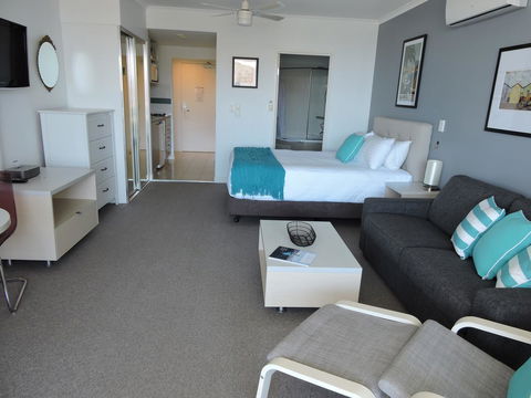 BASE Holidays - Ettalong Beach Premium Apartments - Accommodation ACT 18