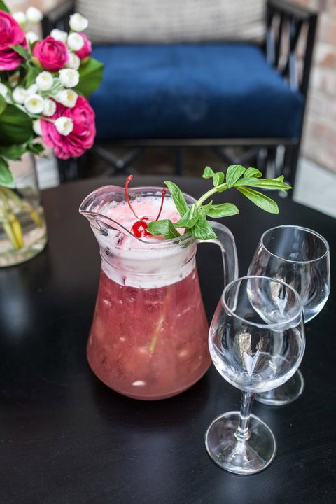 The Lucky Hotel - Accommodation ACT 38