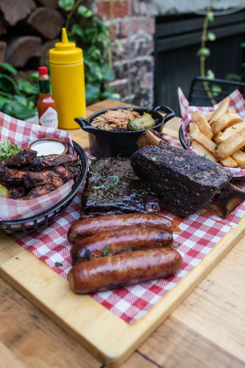 The Lucky Hotel - Accommodation ACT 39