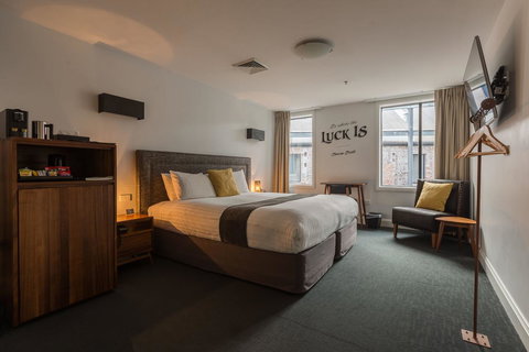 The Lucky Hotel - Accommodation ACT 35