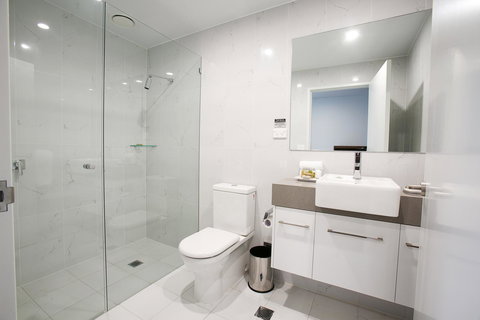 The Lucky Hotel - Accommodation ACT 22