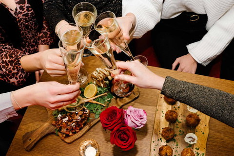 The Lucky Hotel - Accommodation ACT 16