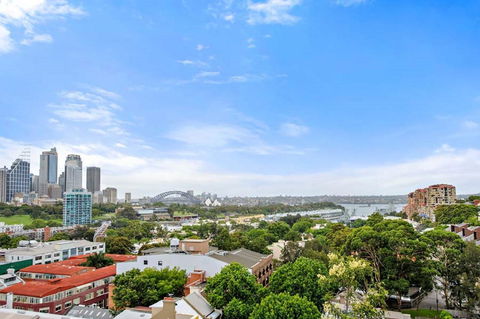 Lower Bridge And Sails - Executive 2BR Darlinghurst Apartment With Balcony And Rooftop Views - Accommodation ACT 13