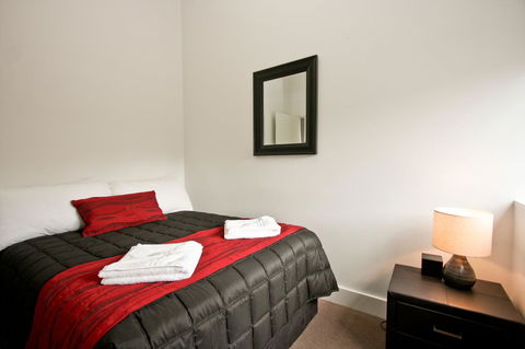 The Star Apartments - Accommodation ACT 22